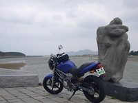 08032004.jpg