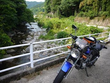 09062003.jpg